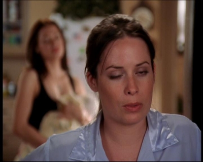 Charmed-Online_dot_net-7x01ACallToArms0139.jpg