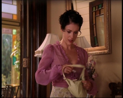 Charmed-Online_dot_net-7x01ACallToArms0366.jpg