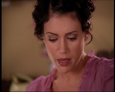 Charmed-Online_dot_net-7x01ACallToArms0394.jpg