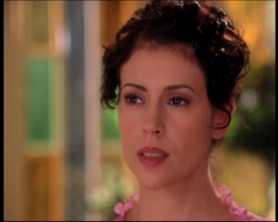 Charmed-Online_dot_net-7x01ACallToArms0463.jpg