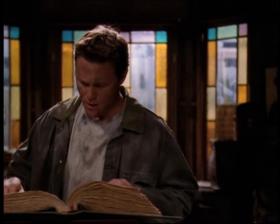 Charmed-Online_dot_net-7x01ACallToArms0526.jpg