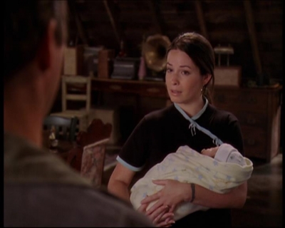 Charmed-Online_dot_net-7x01ACallToArms0544.jpg