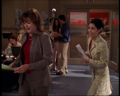 Charmed-Online_dot_net-7x01ACallToArms0720.jpg