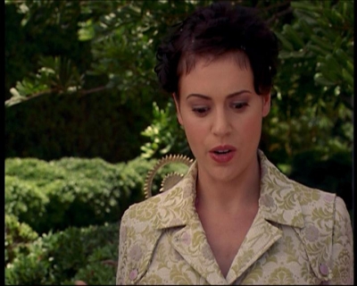 Charmed-Online_dot_net-7x01ACallToArms0888.jpg