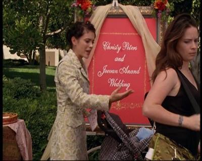 Charmed-Online_dot_net-7x01ACallToArms0908.jpg