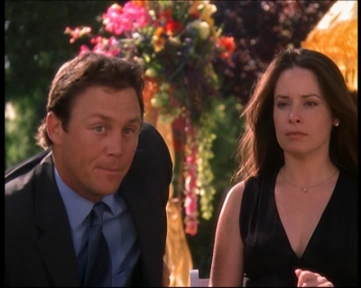 Charmed-Online_dot_net-7x01ACallToArms0919.jpg