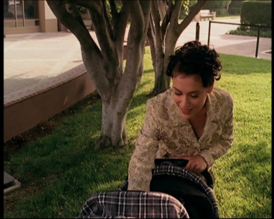 Charmed-Online_dot_net-7x01ACallToArms0929.jpg