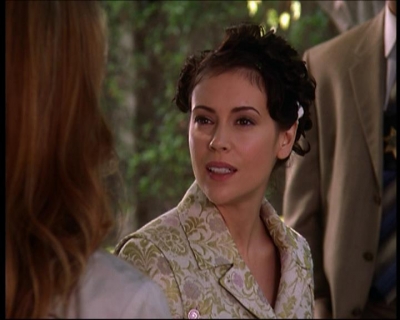 Charmed-Online_dot_net-7x01ACallToArms0959.jpg