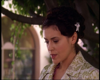 Charmed-Online_dot_net-7x01ACallToArms0994.jpg