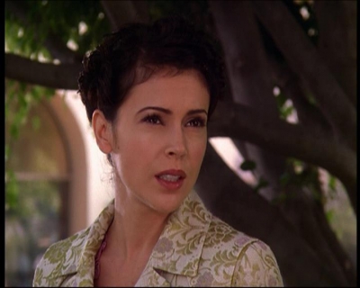 Charmed-Online_dot_net-7x01ACallToArms1005.jpg