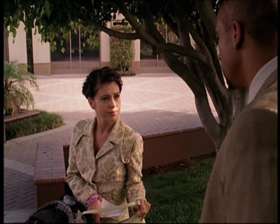 Charmed-Online_dot_net-7x01ACallToArms1044.jpg