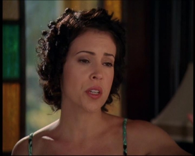 Charmed-Online_dot_net-7x01ACallToArms1303.jpg