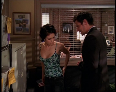 Charmed-Online_dot_net-7x01ACallToArms1574.jpg