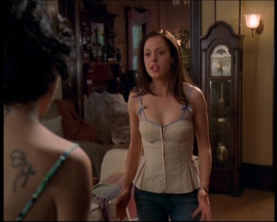 Charmed-Online_dot_net-7x01ACallToArms1710.jpg