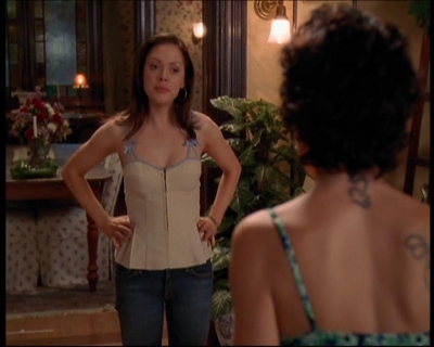 Charmed-Online_dot_net-7x01ACallToArms1737.jpg