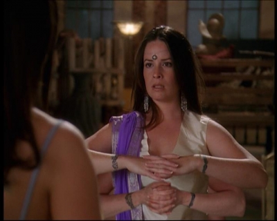 Charmed-Online_dot_net-7x01ACallToArms1986.jpg