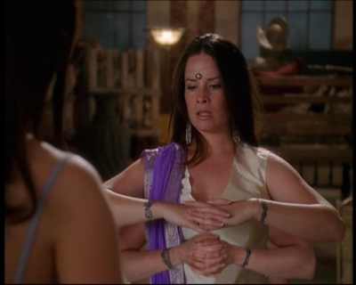 Charmed-Online_dot_net-7x01ACallToArms1989.jpg