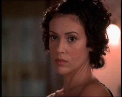 Charmed-Online_dot_net-7x01ACallToArms2208.jpg