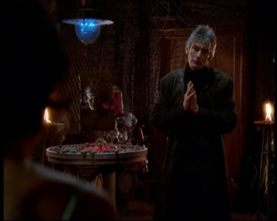 Charmed-Online_dot_net-7x01ACallToArms2248.jpg