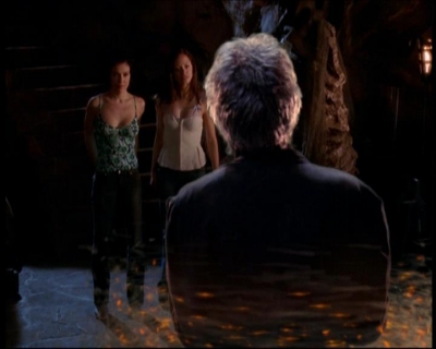 Charmed-Online_dot_net-7x01ACallToArms2309.jpg