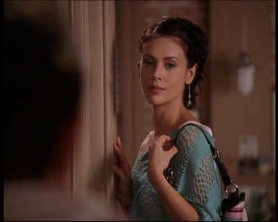 Charmed-Online_dot_net-7x01ACallToArms2432.jpg