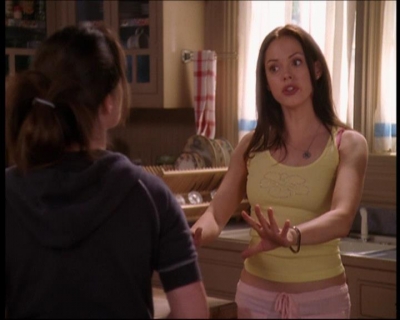 Charmed-Online_dot_net-7x01ACallToArms2469.jpg