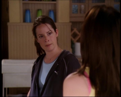 Charmed-Online_dot_net-7x01ACallToArms2475.jpg