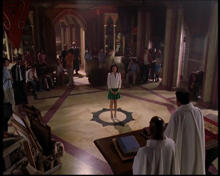 Charmed-Online_dot_net-702TheBareWitchProject0137.jpg