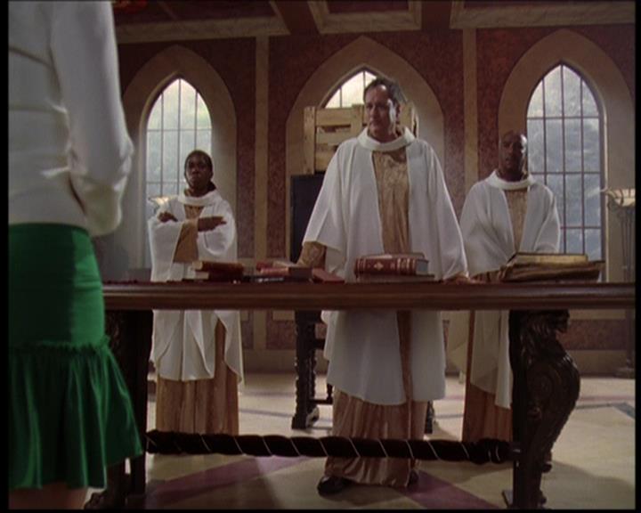 Charmed-Online_dot_net-702TheBareWitchProject0139.jpg