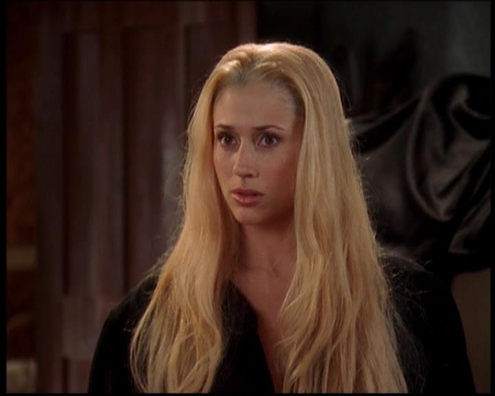 Charmed-Online_dot_net-702TheBareWitchProject0786.jpg