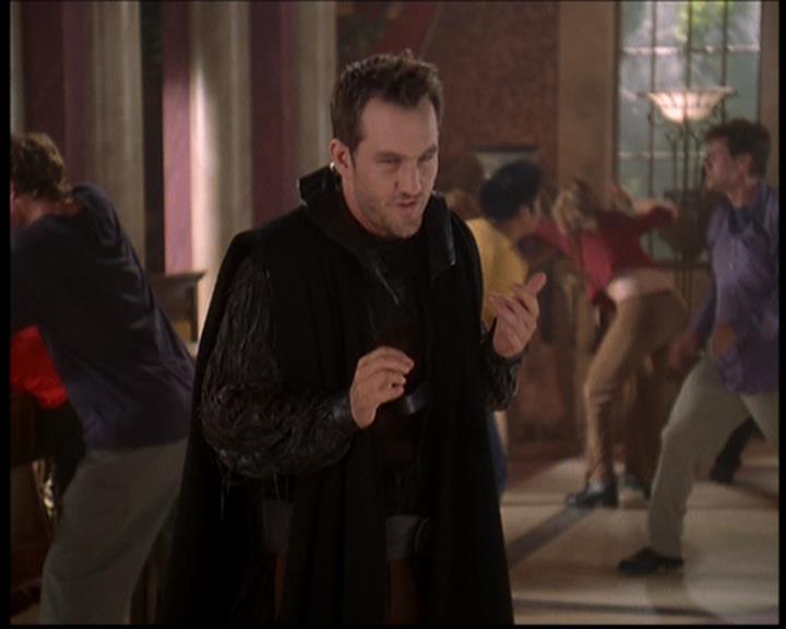 Charmed-Online_dot_net-702TheBareWitchProject0887.jpg