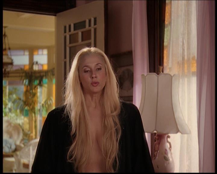 Charmed-Online_dot_net-702TheBareWitchProject1005.jpg