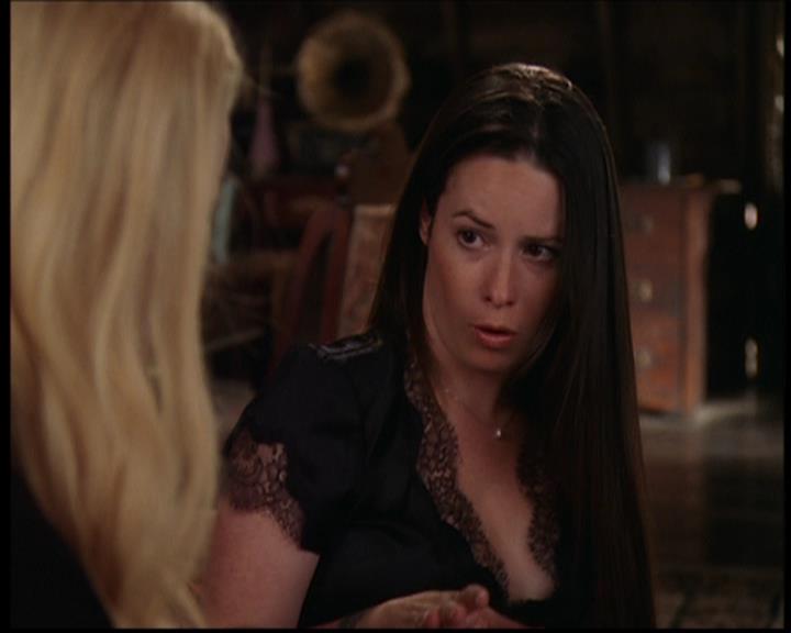 Charmed-Online_dot_net-702TheBareWitchProject1239.jpg
