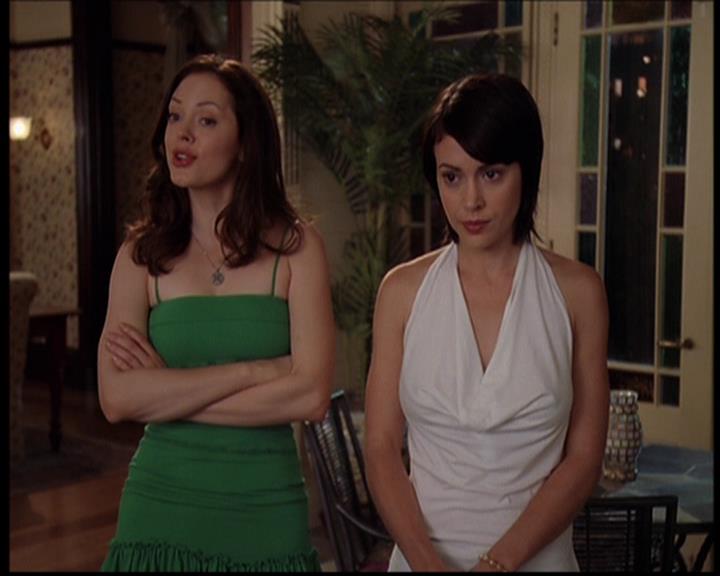 Charmed-Online_dot_net-702TheBareWitchProject2125.jpg