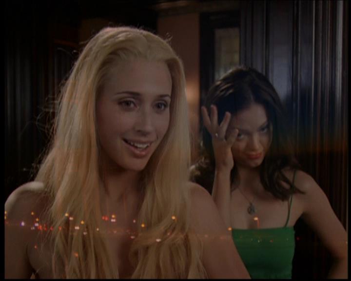 Charmed-Online_dot_net-702TheBareWitchProject2312.jpg