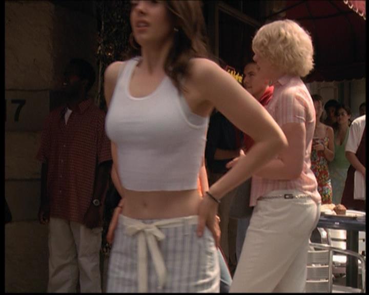 Charmed-Online_dot_net-702TheBareWitchProject2443.jpg