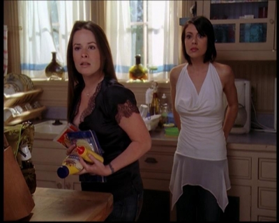 Charmed-Online_dot_net-702TheBareWitchProject0439.jpg