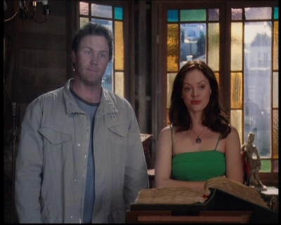 Charmed-Online_dot_net-702TheBareWitchProject1308.jpg