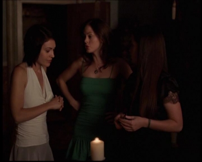 Charmed-Online_dot_net-702TheBareWitchProject1568.jpg