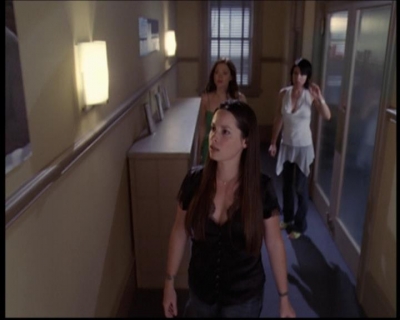 Charmed-Online_dot_net-702TheBareWitchProject1609.jpg