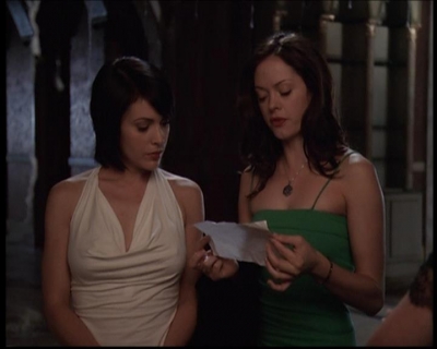 Charmed-Online_dot_net-702TheBareWitchProject1943.jpg