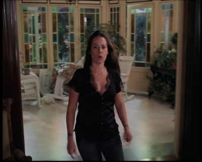 Charmed-Online_dot_net-702TheBareWitchProject2166.jpg