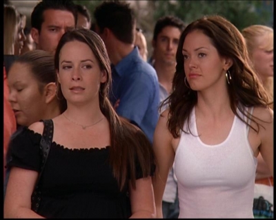 Charmed-Online_dot_net-702TheBareWitchProject2502.jpg