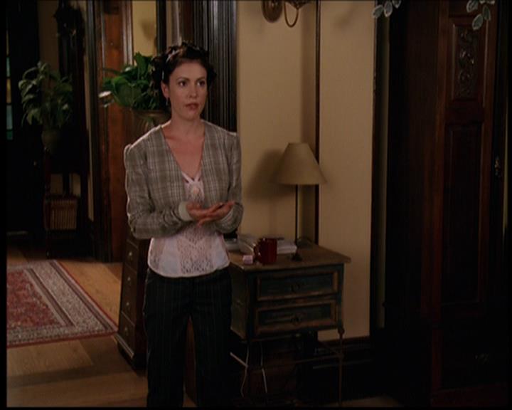 Charmed-Online_dot_net-7x03CheaperByTheCoven0012.jpg