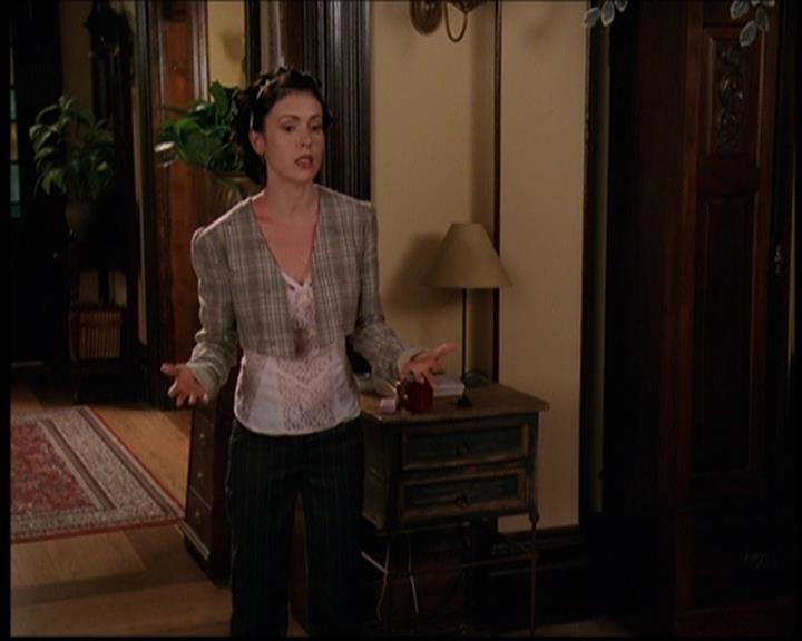 Charmed-Online_dot_net-7x03CheaperByTheCoven0015.jpg