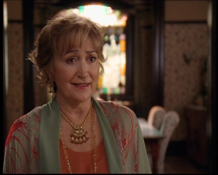 Charmed-Online_dot_net-7x03CheaperByTheCoven0068.jpg