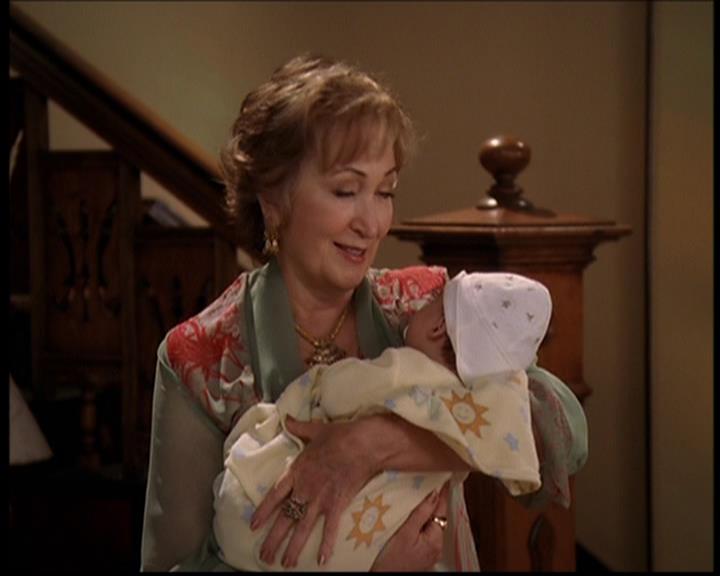 Charmed-Online_dot_net-7x03CheaperByTheCoven0089.jpg
