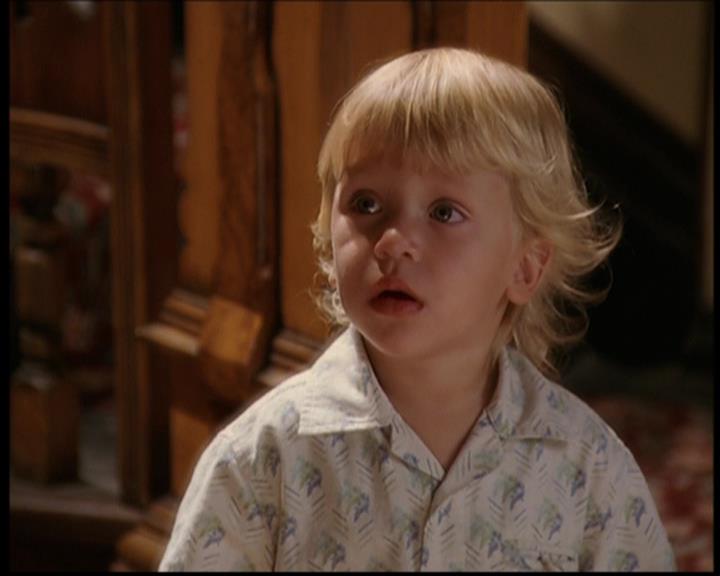 Charmed-Online_dot_net-7x03CheaperByTheCoven0091.jpg