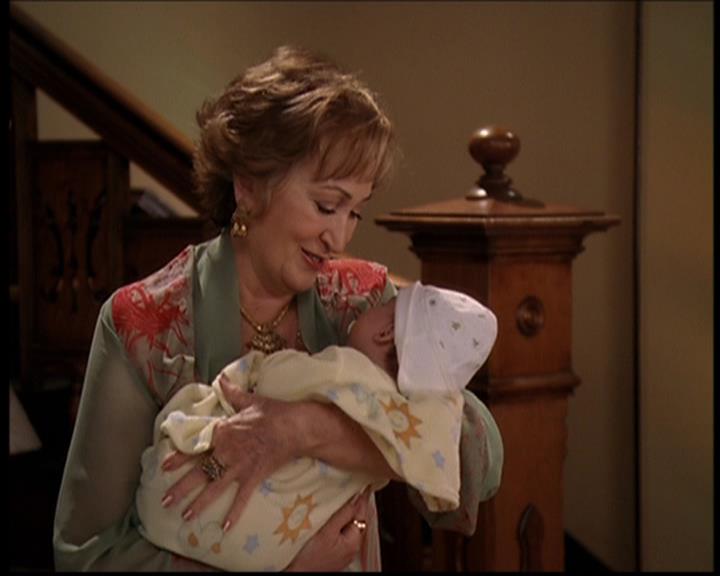Charmed-Online_dot_net-7x03CheaperByTheCoven0092.jpg