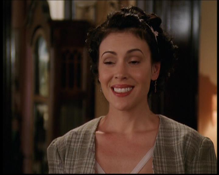 Charmed-Online_dot_net-7x03CheaperByTheCoven0097.jpg